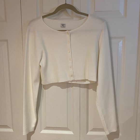 Aritzia Sunday Best Izzy Cardigan